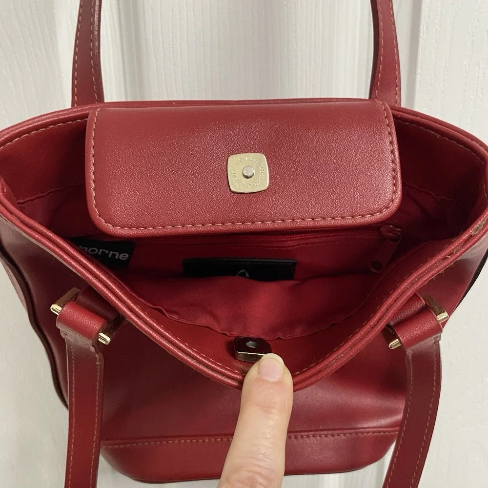 Liz Claiborne accessories Red‎ Purse/shoulder Bag. Double Strap Snap Closure